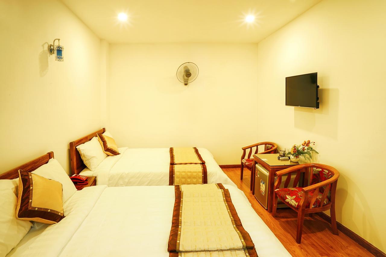 Thanh Thanh Hotel Куи Нхон Екстериор снимка
