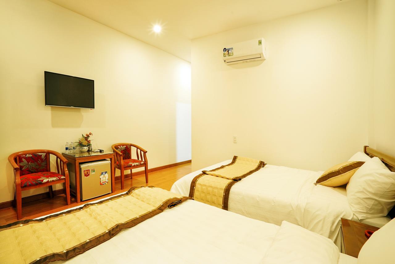 Thanh Thanh Hotel Куи Нхон Екстериор снимка