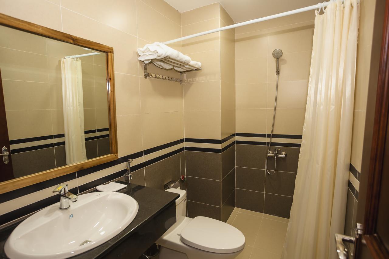 Thanh Thanh Hotel Куи Нхон Екстериор снимка