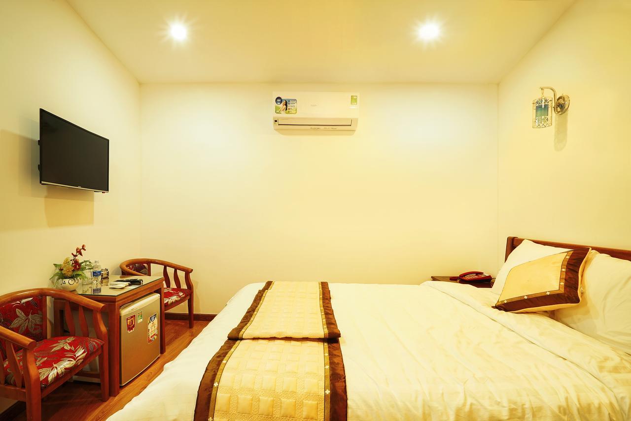 Thanh Thanh Hotel Куи Нхон Екстериор снимка