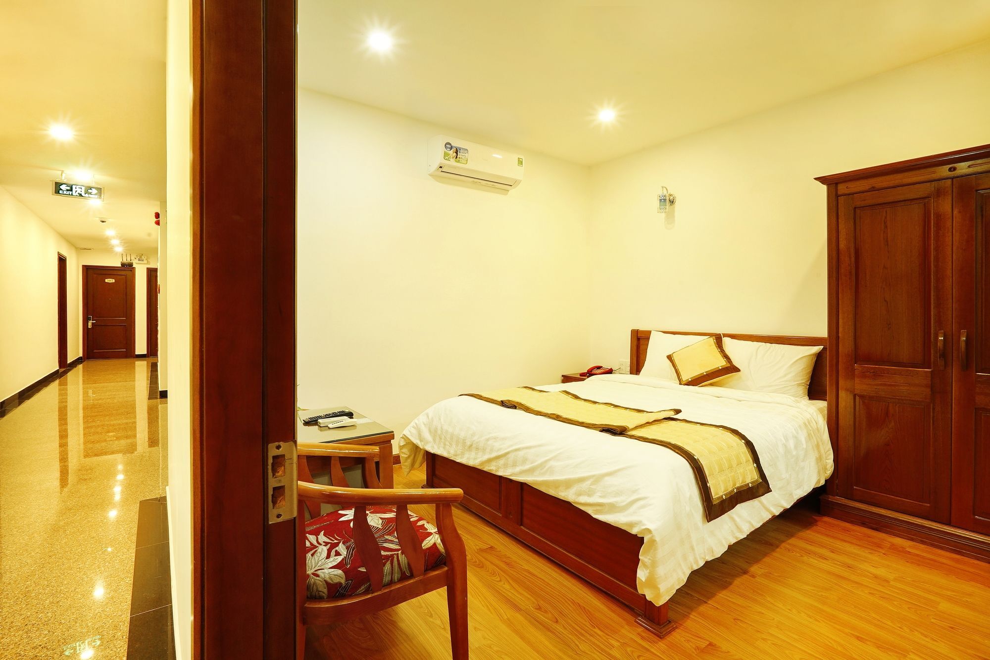 Thanh Thanh Hotel Куи Нхон Екстериор снимка