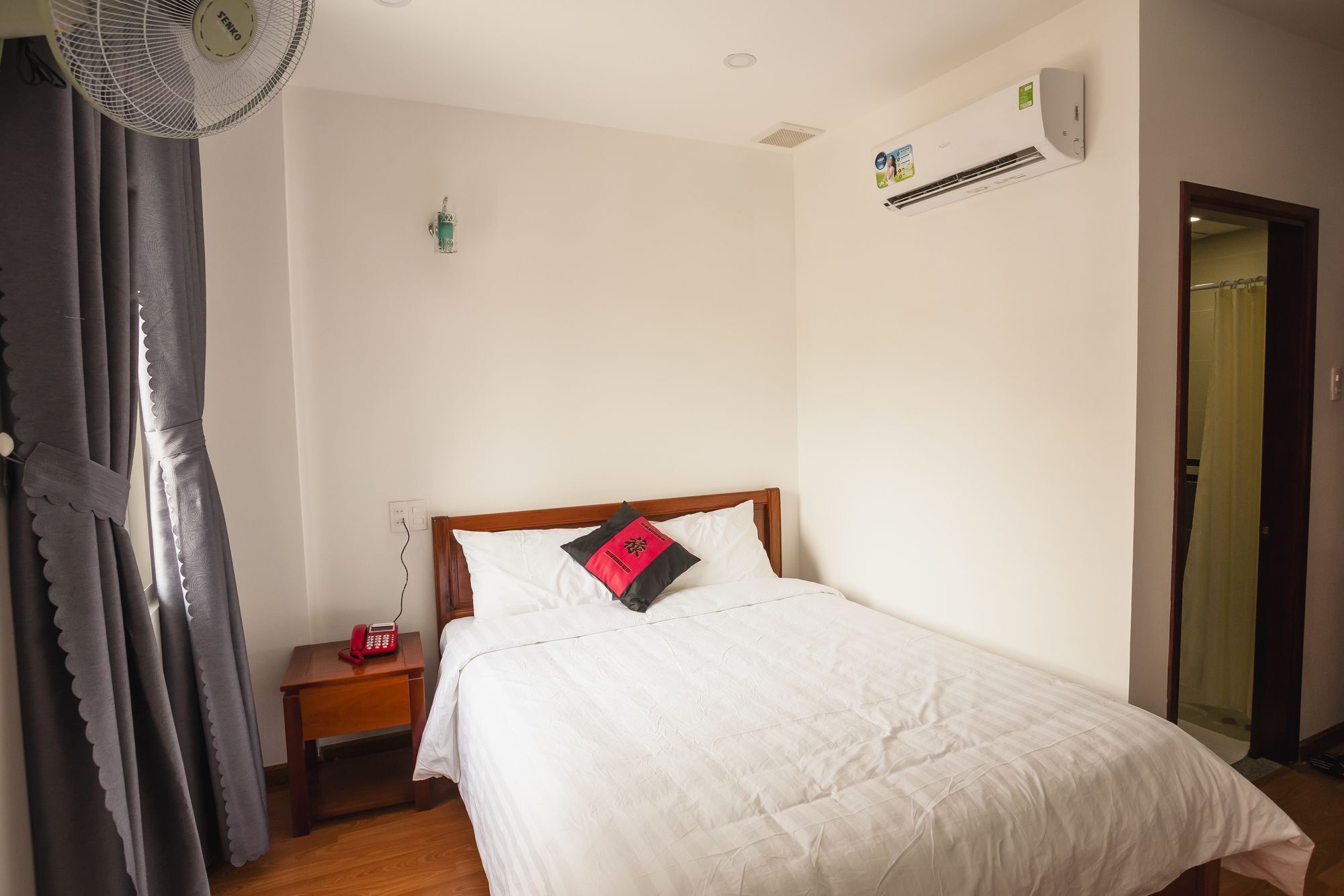 Thanh Thanh Hotel Куи Нхон Екстериор снимка