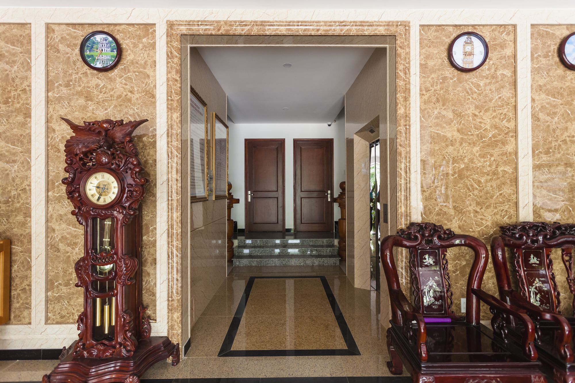 Thanh Thanh Hotel Куи Нхон Екстериор снимка